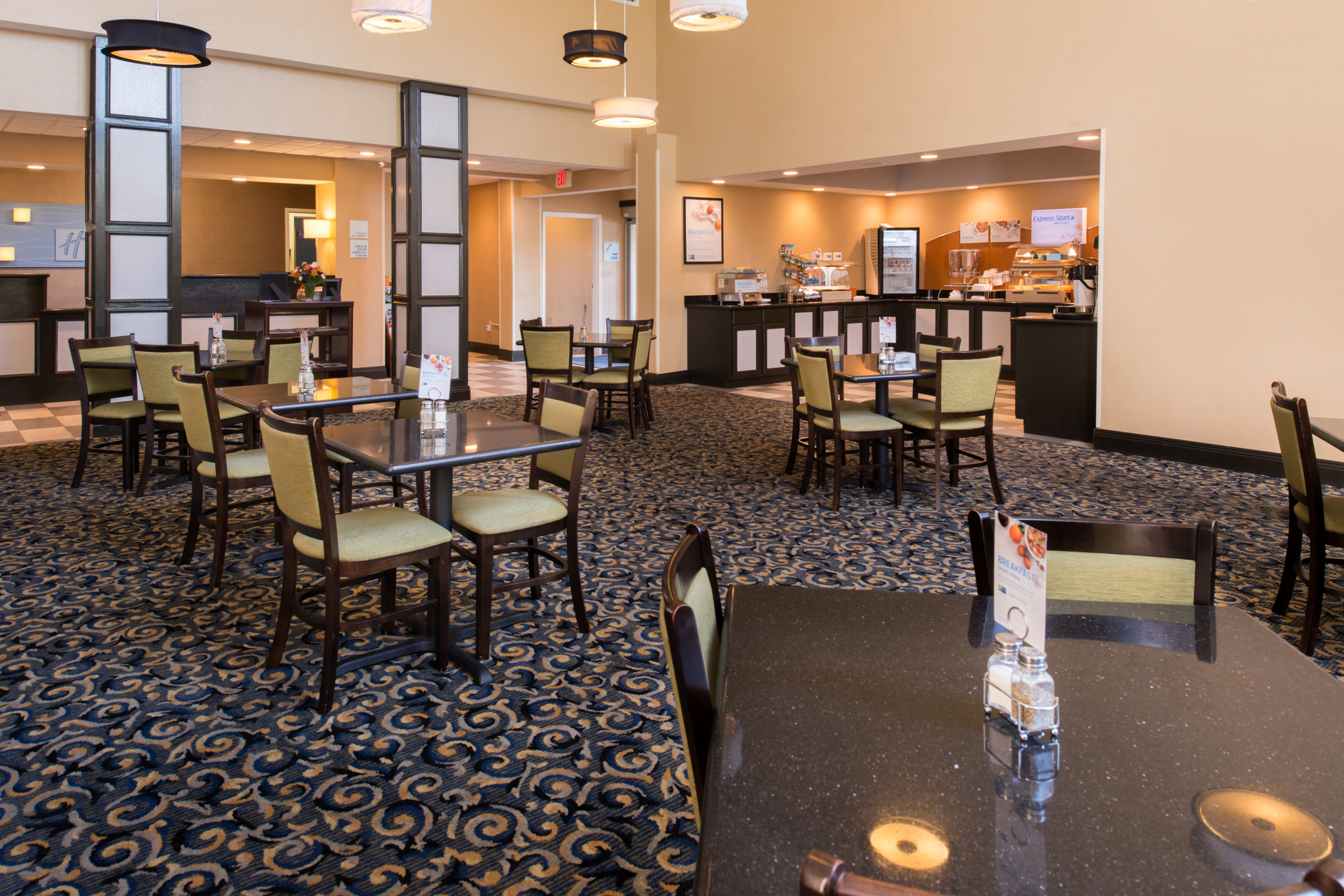 Holiday Inn Express & Suites Bucyrus