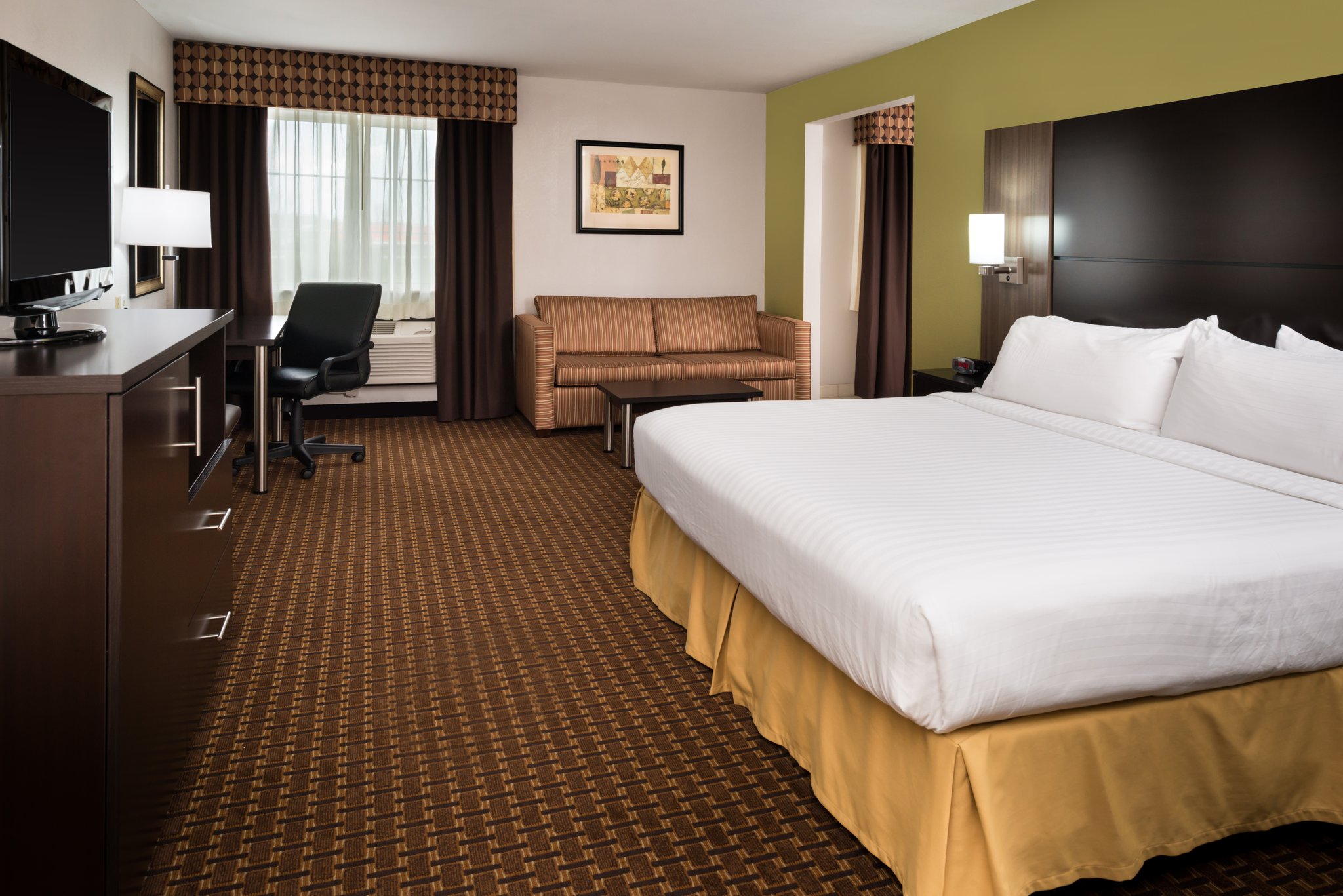 Holiday Inn Express & Suites Bucyrus