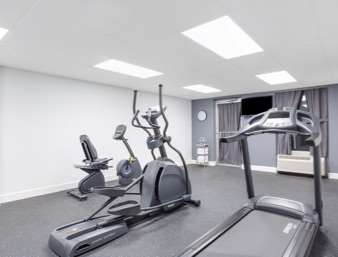 Days Inn by Wyndham Cambridge