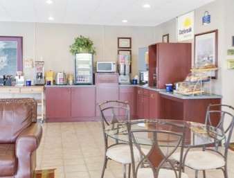 Days Inn by Wyndham Cambridge