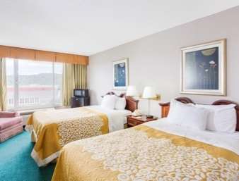 Days Inn by Wyndham Cambridge