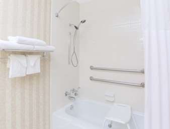 Days Inn by Wyndham Cambridge