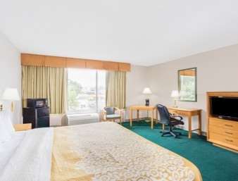 Days Inn by Wyndham Cambridge