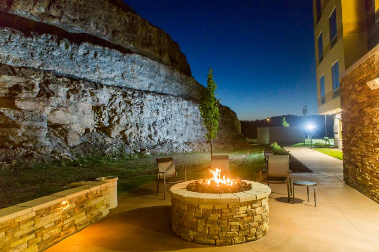 Fairfield Inn & Suites Cambridge