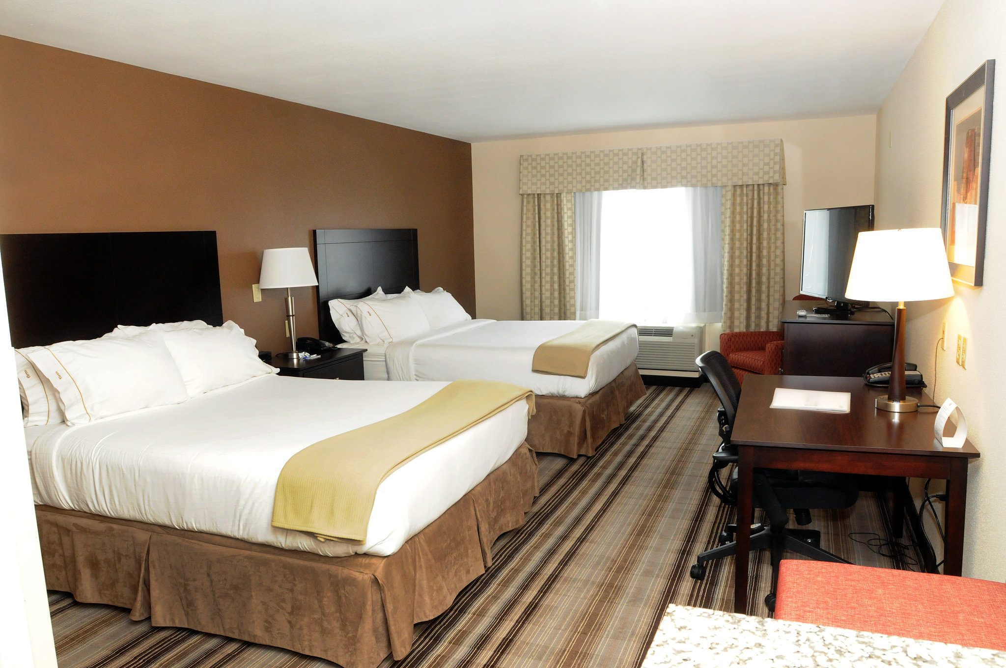 Holiday Inn Express & Suites Cambridge