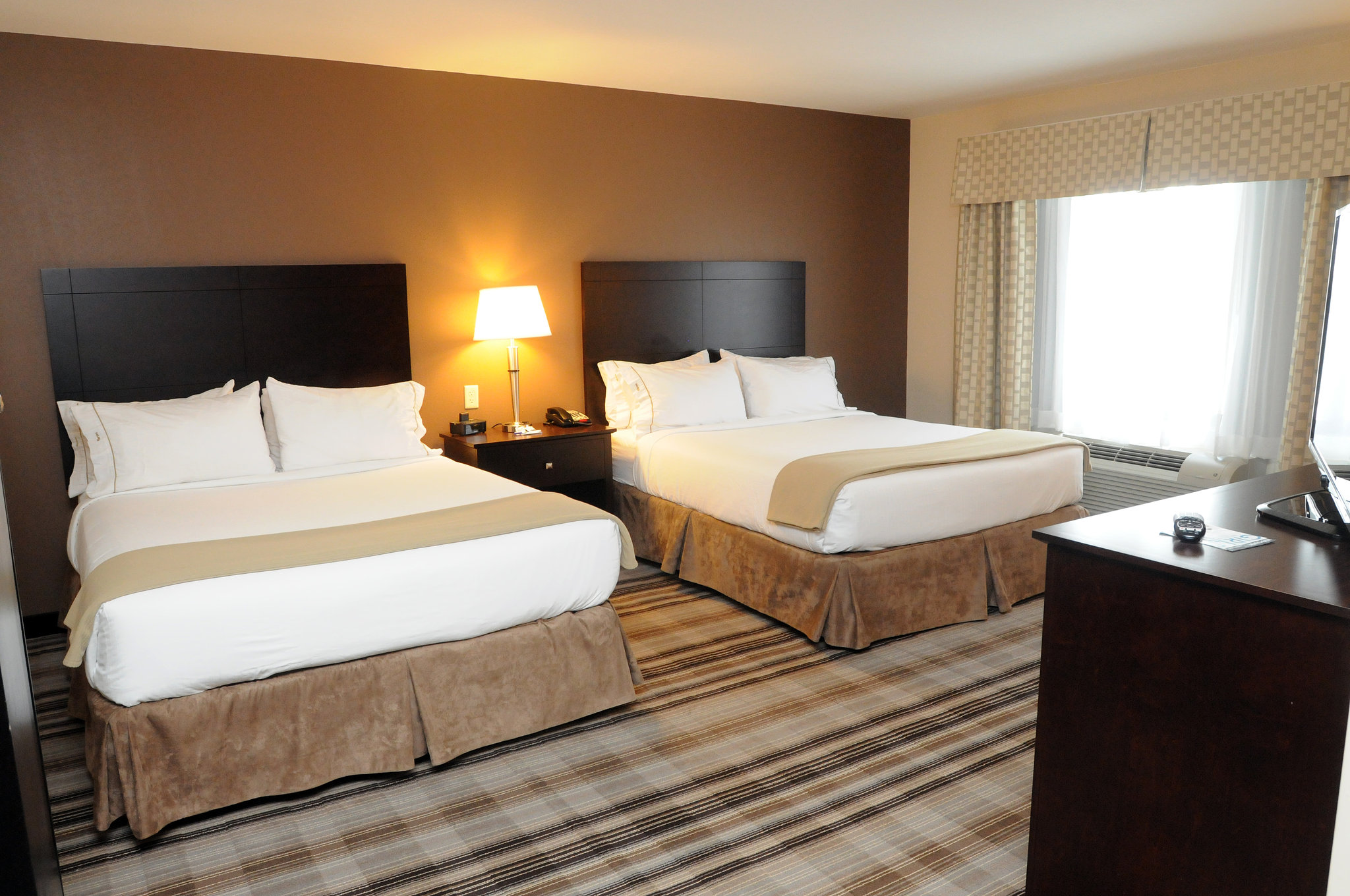 Holiday Inn Express & Suites Cambridge