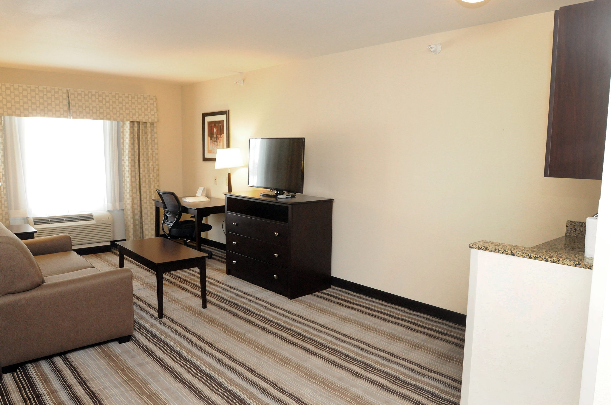 Holiday Inn Express & Suites Cambridge