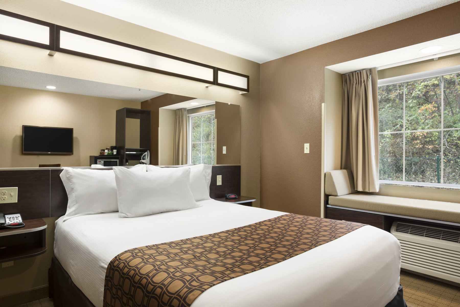 Microtel Inn & Suites by Wyndham Cambridge