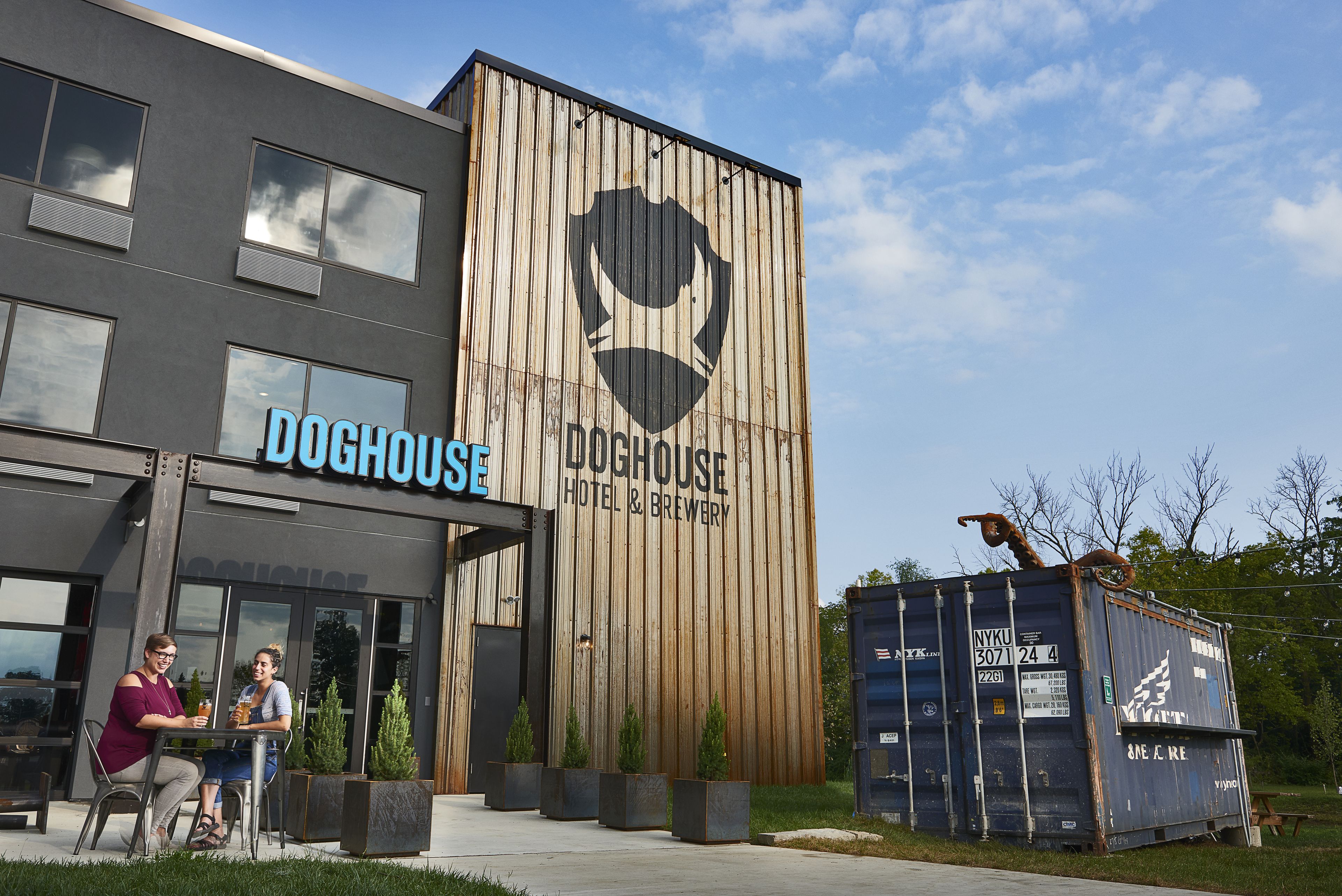 Doghouse Hotel & Brewery
