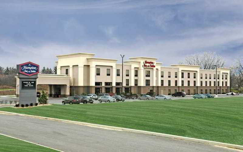 Hampton Inn & Suites Youngstown Canfield