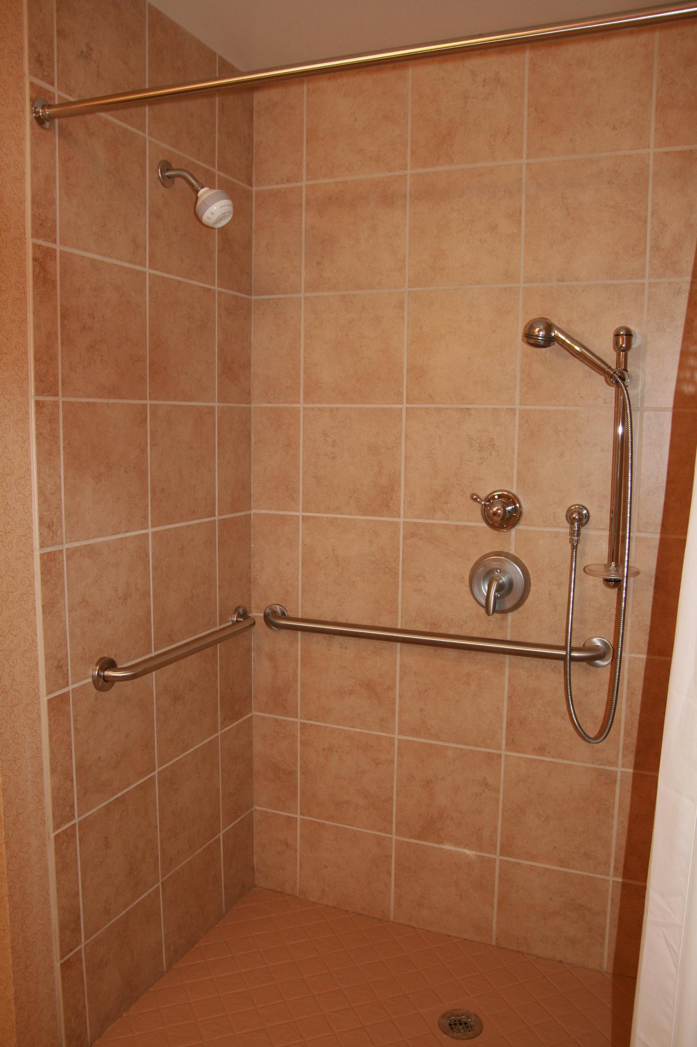 Hampton Inn & Suites Canton