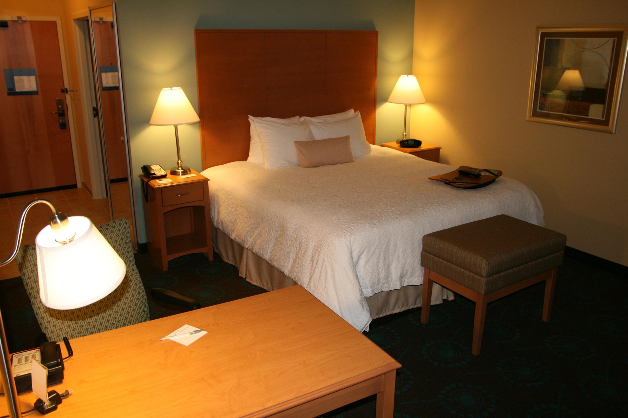 Hampton Inn & Suites Canton