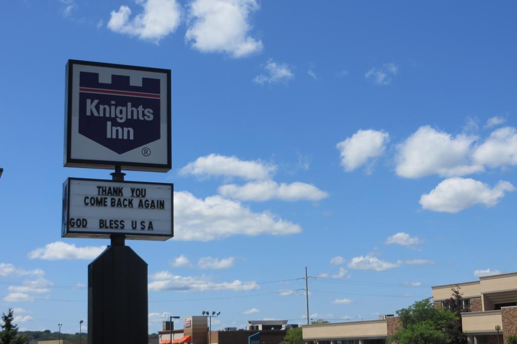 Knights Inn Canton