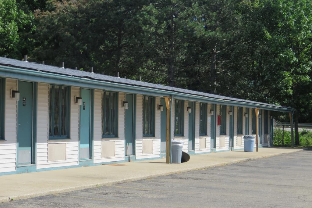 Knights Inn Canton