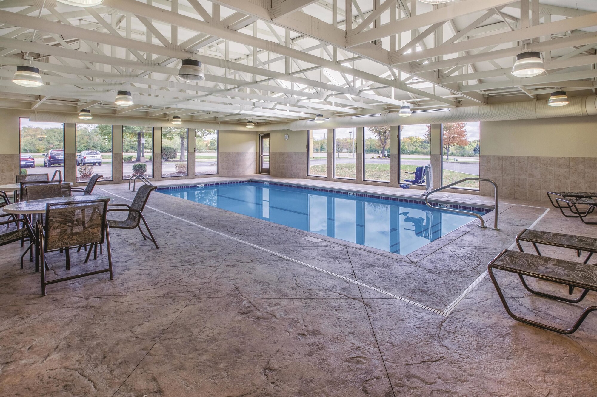 Country Inn & Suites by Radisson, Canton near Hall of Fame