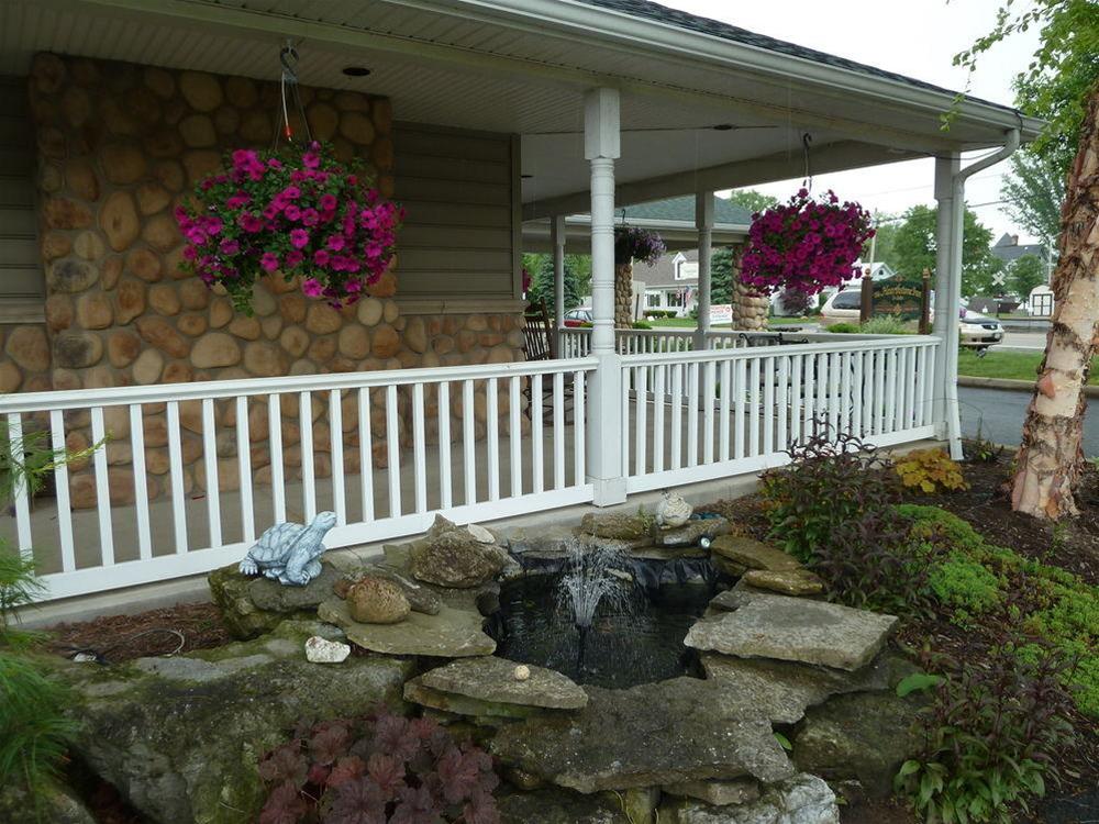 Hearthstone Inn & Suites