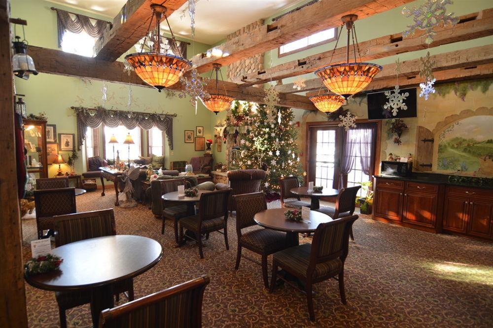 Hearthstone Inn & Suites