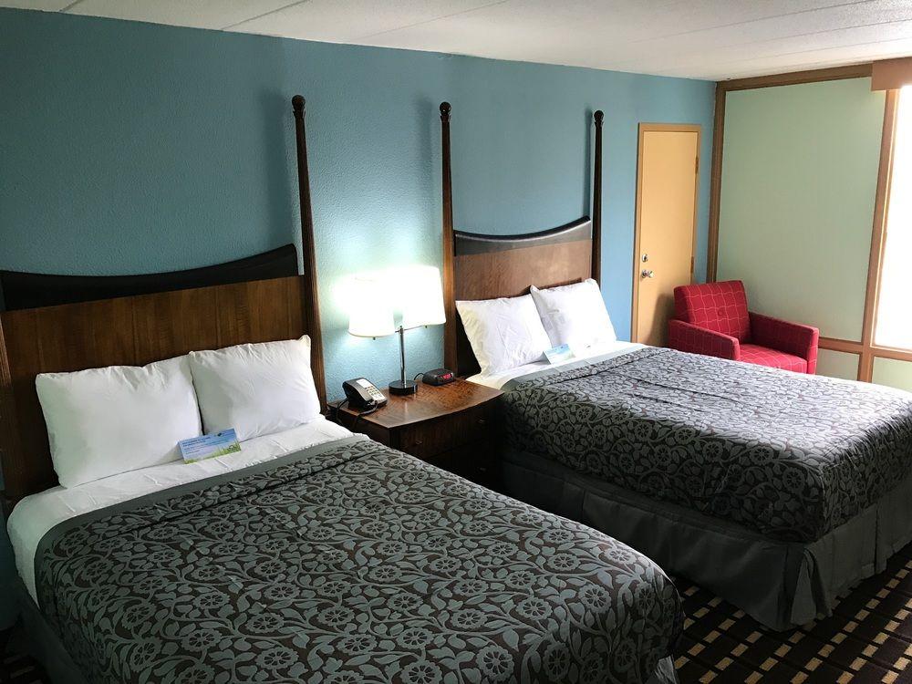 Days Inn by Wyndham Sharonville