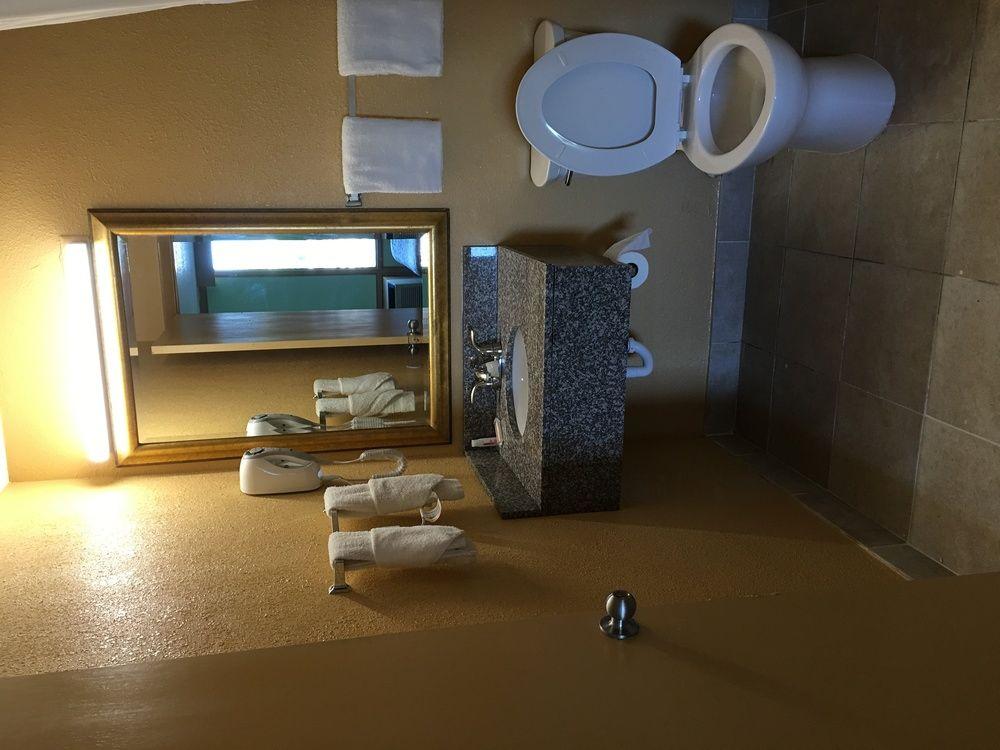 Days Inn by Wyndham Sharonville