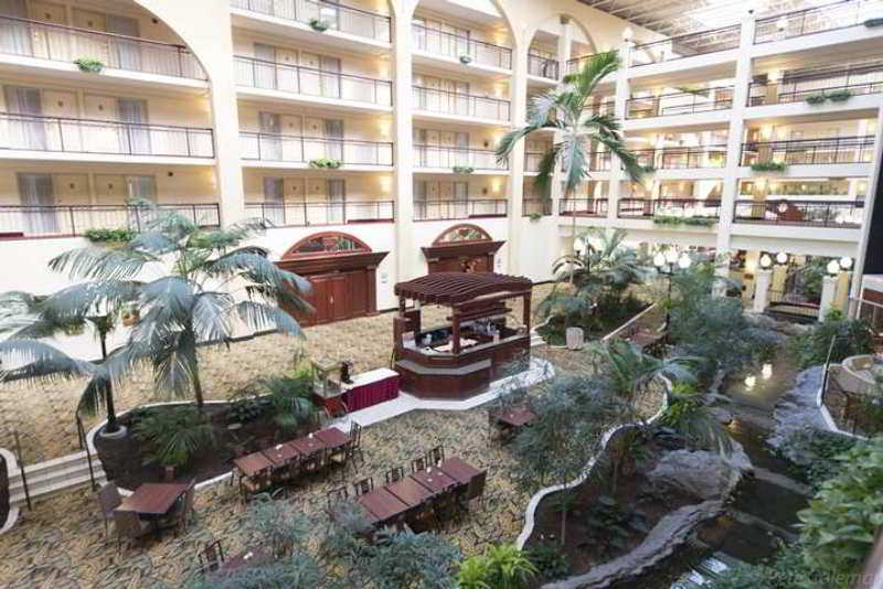 Embassy Suites by Hilton Cincinnati Northeast Blue Ash