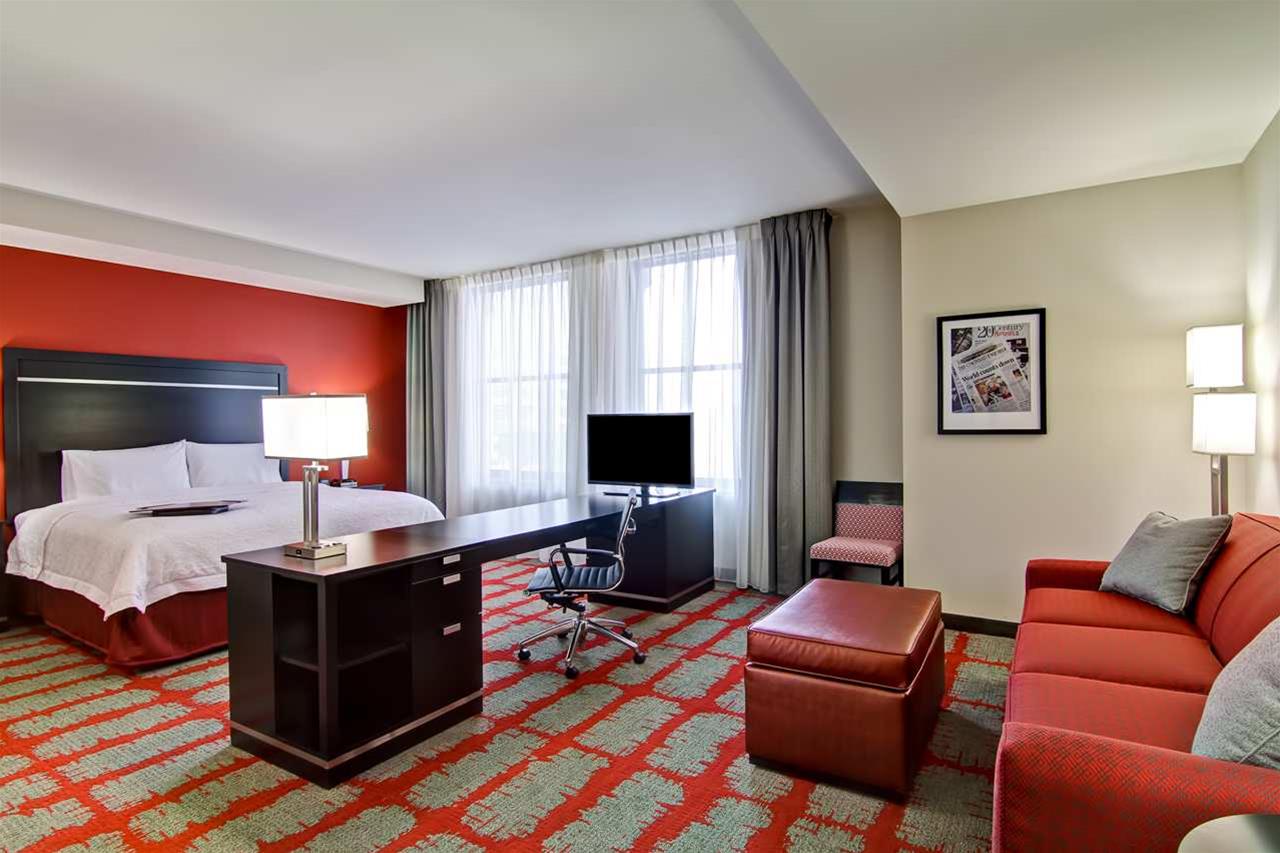 Hampton Inn and Suites Cincinnati-Downtown