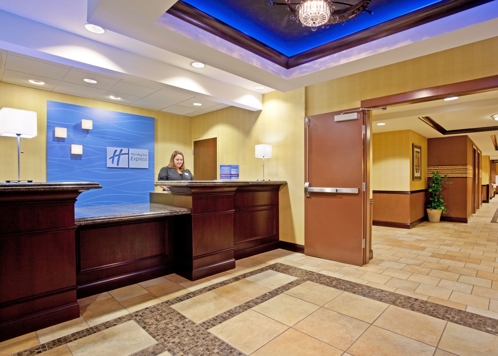 Holiday Inn Express Cincinnati West