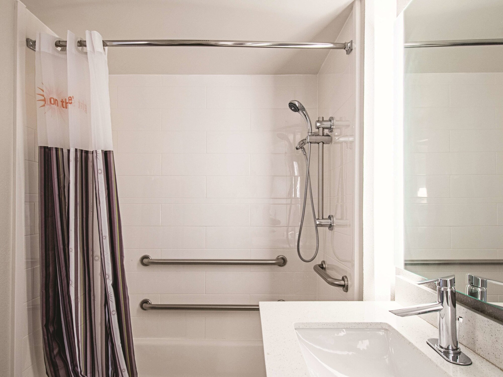 La Quinta Inn & Suites by Wyndham Cincinnati Sharonville