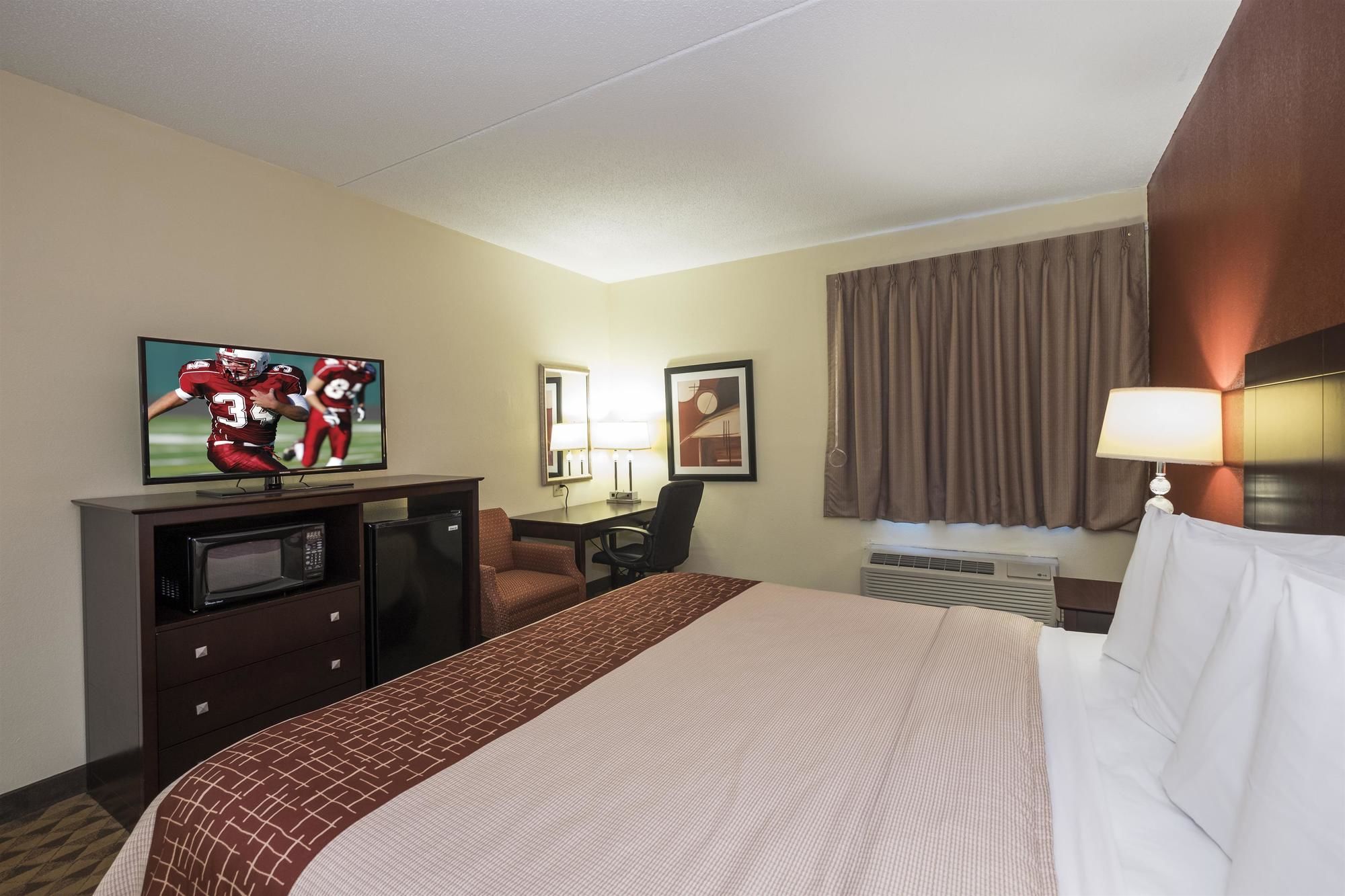 Red Roof Inn & Suites Cincinnati North - Mason