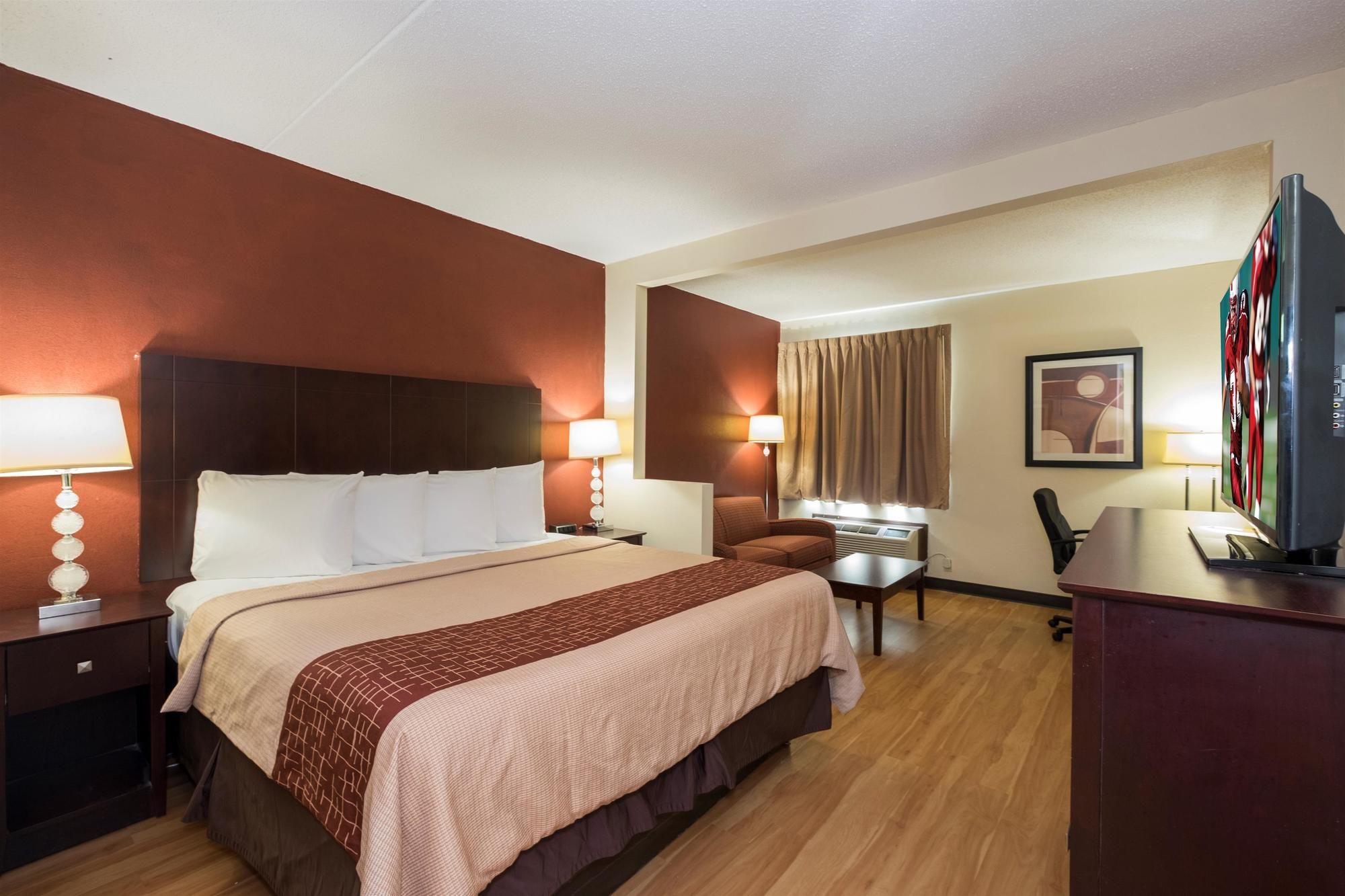 Red Roof Inn & Suites Cincinnati North - Mason