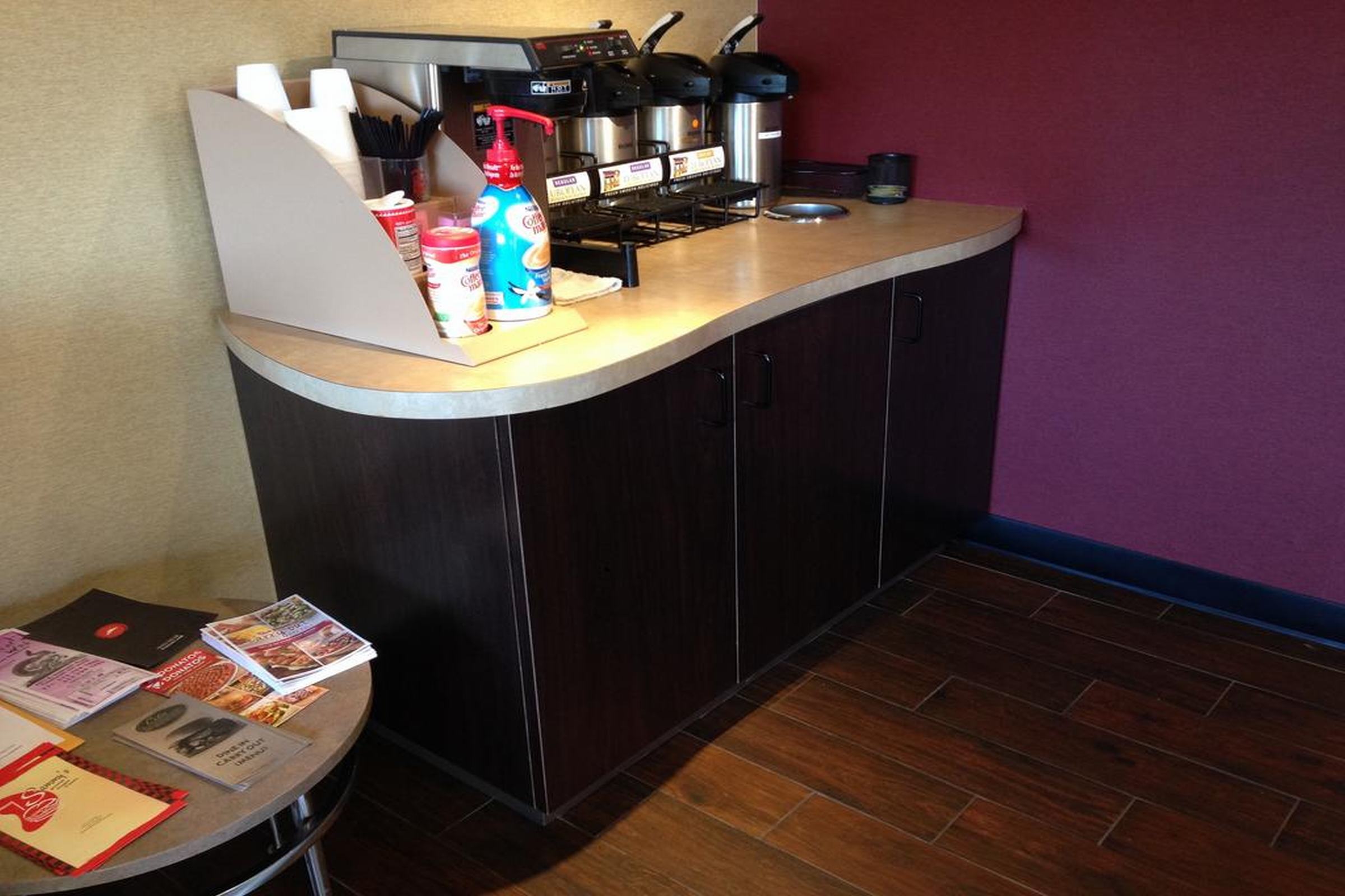 Red Roof Inn Cincinnati Northeast - Blue Ash