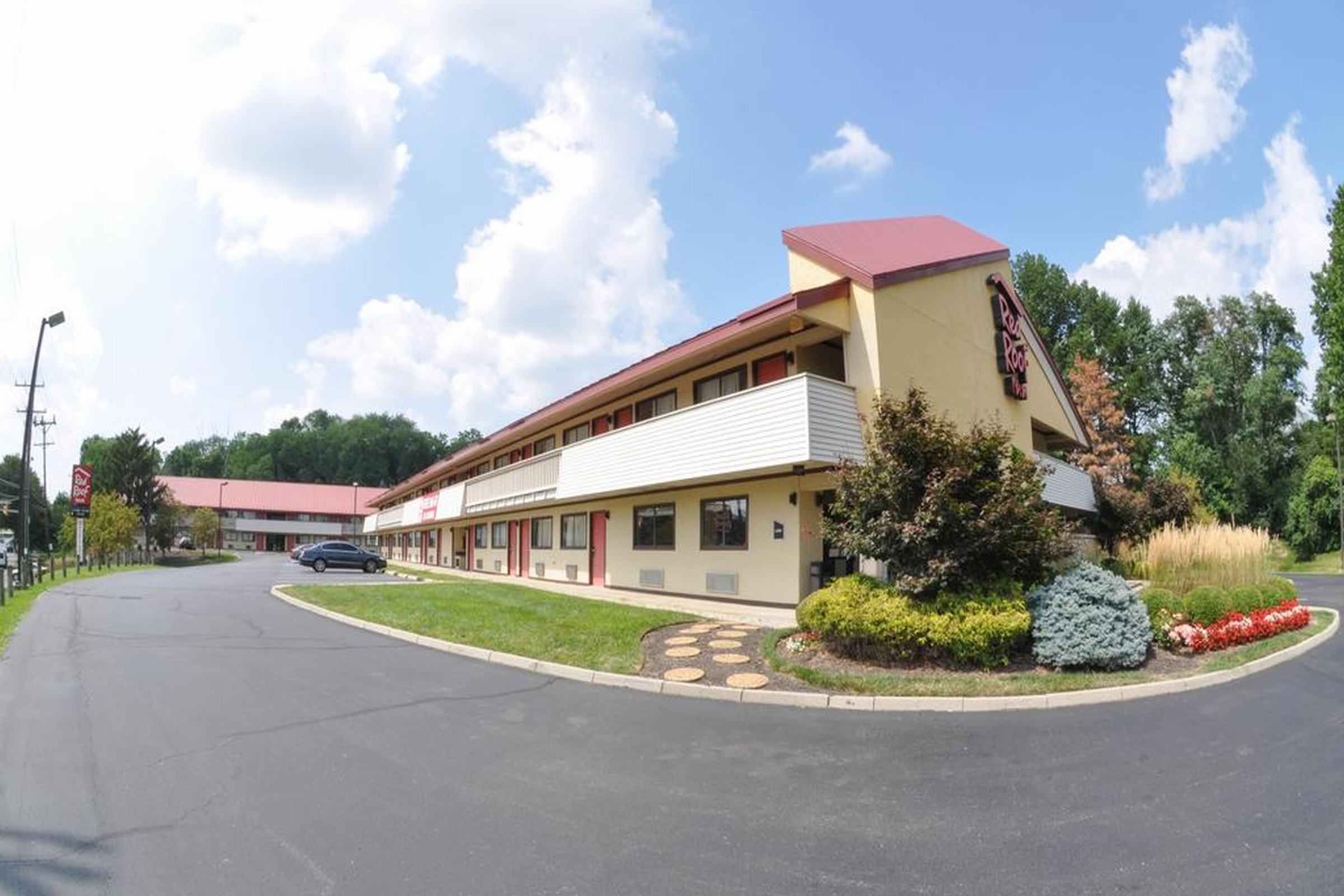 Red Roof Inn Cincinnati Northeast - Blue Ash
