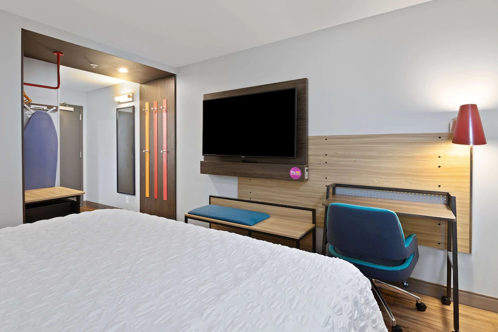 Tru by Hilton Sharonville Cincinnati