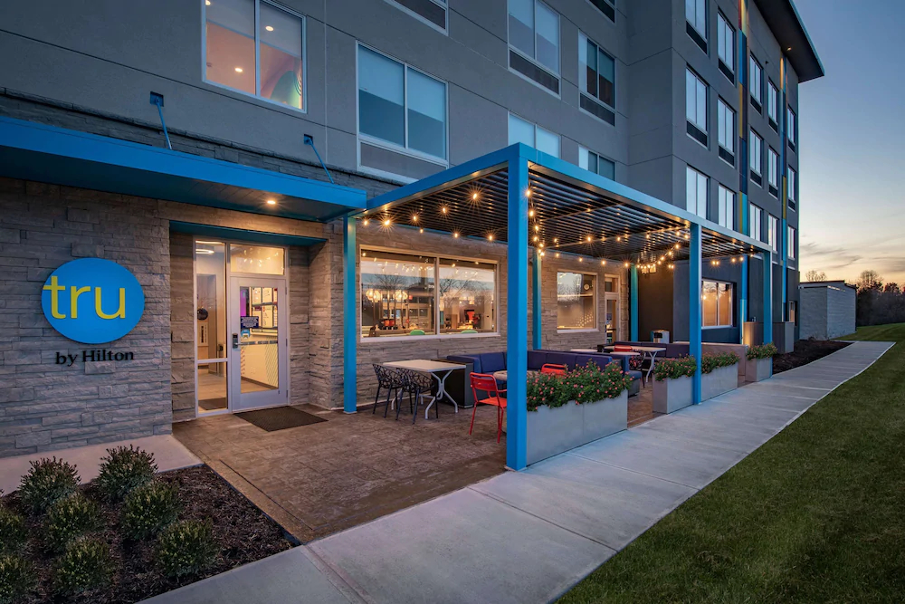 Tru by Hilton Sharonville Cincinnati