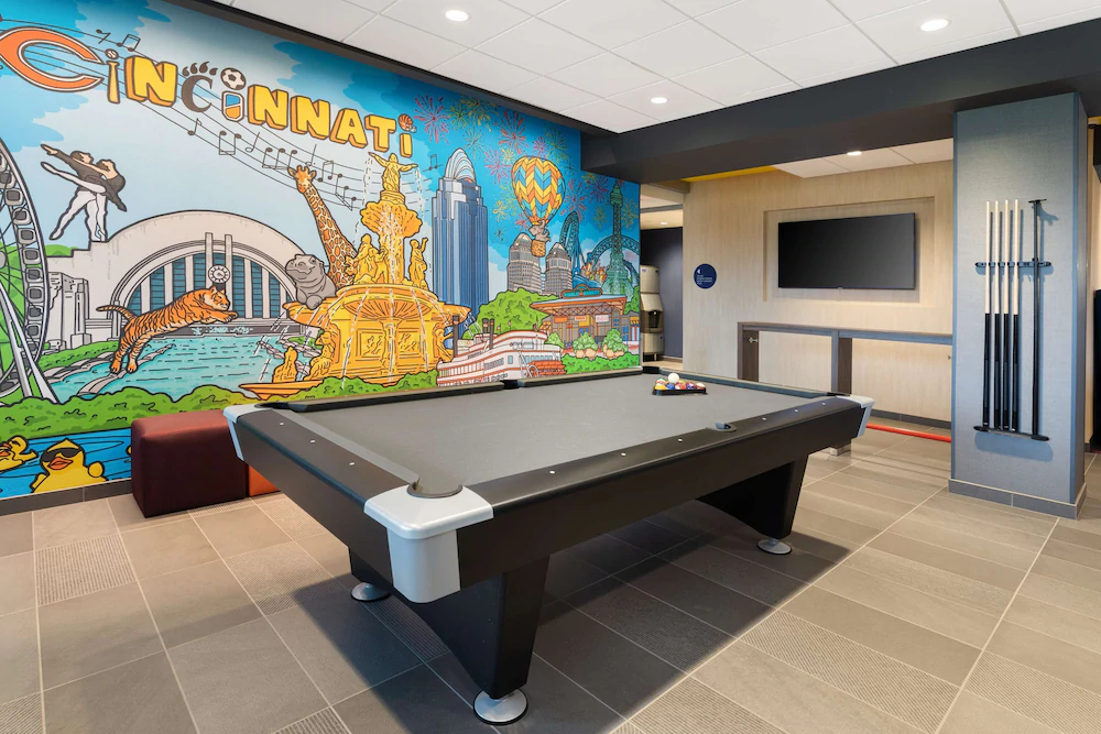 Tru by Hilton Sharonville Cincinnati