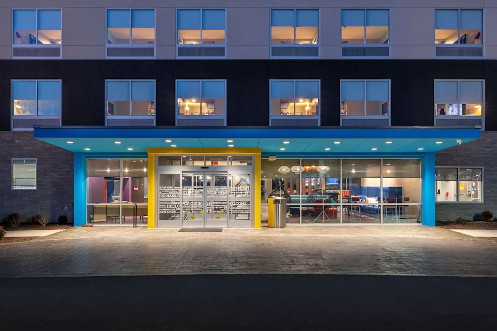 Tru by Hilton Sharonville Cincinnati