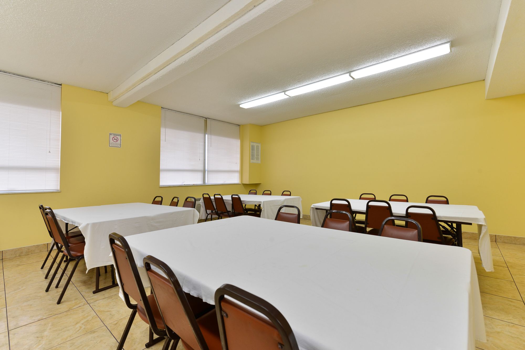 Travelodge by Wyndham Cleveland Airport