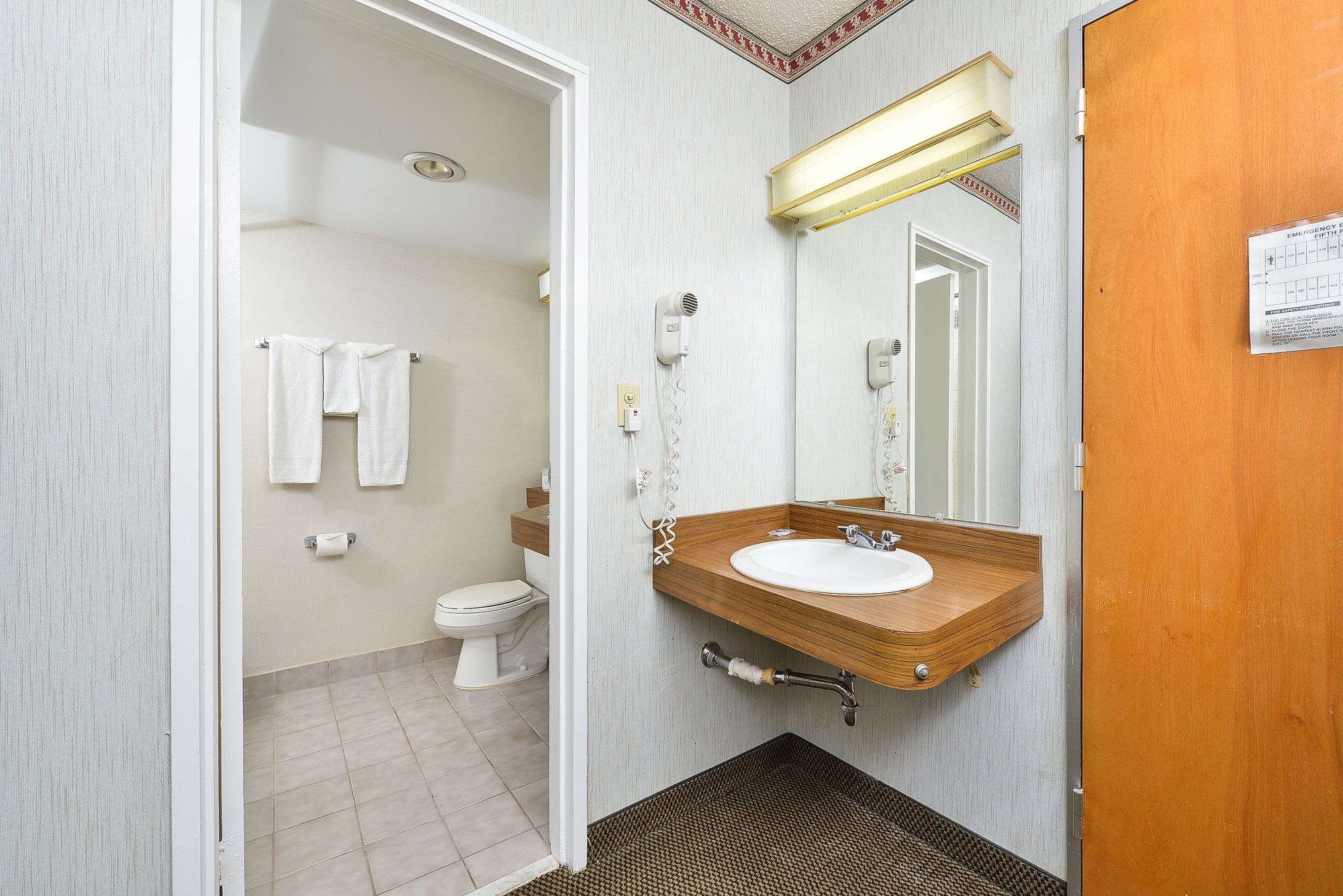 Travelodge by Wyndham Cleveland Airport