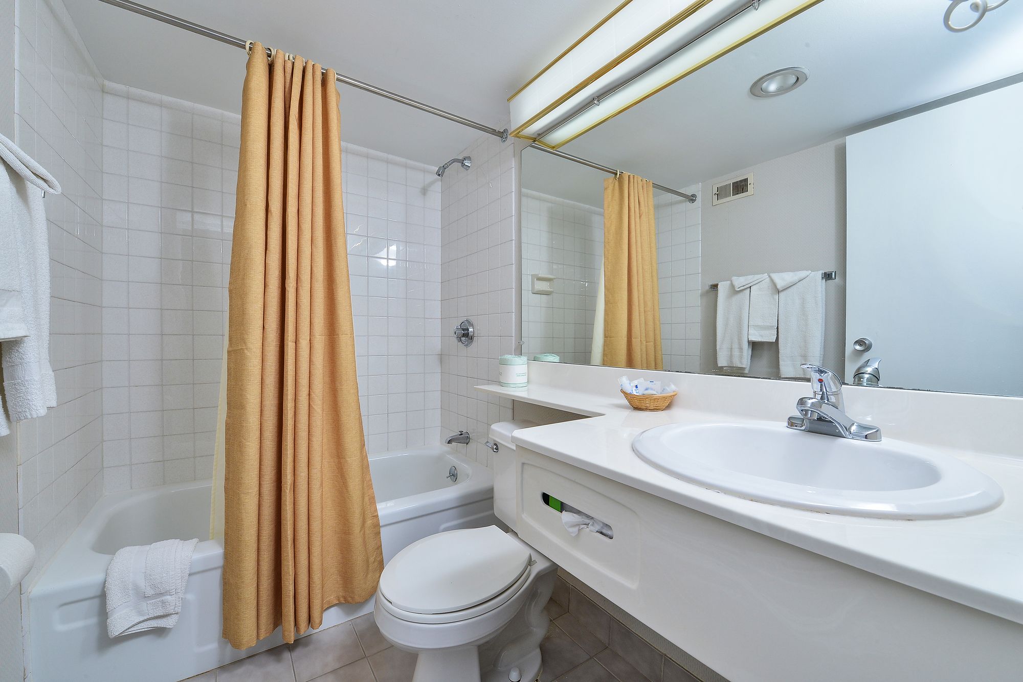 Travelodge by Wyndham Cleveland Airport