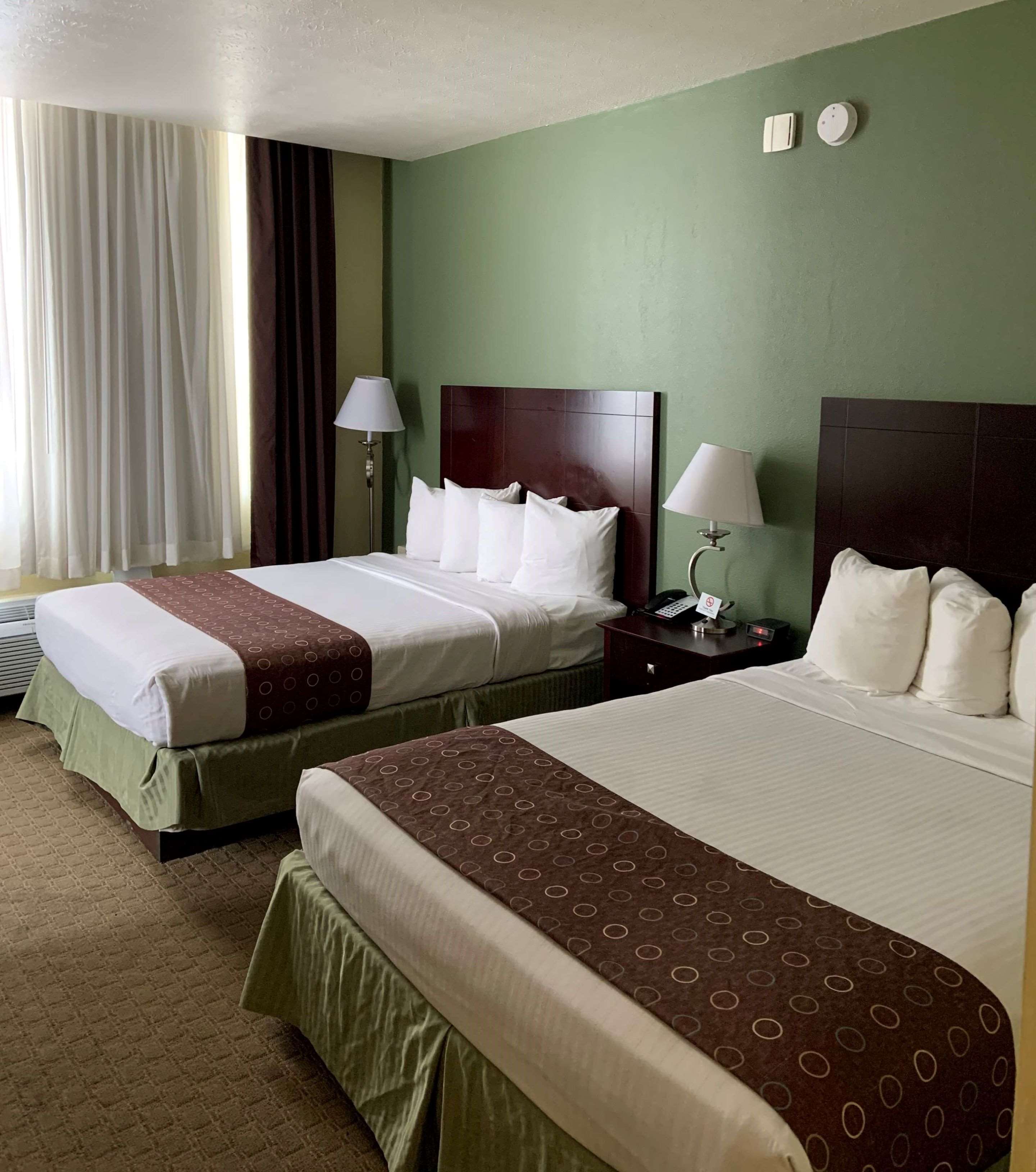 Best Western Airport Inn & Suites Cleveland