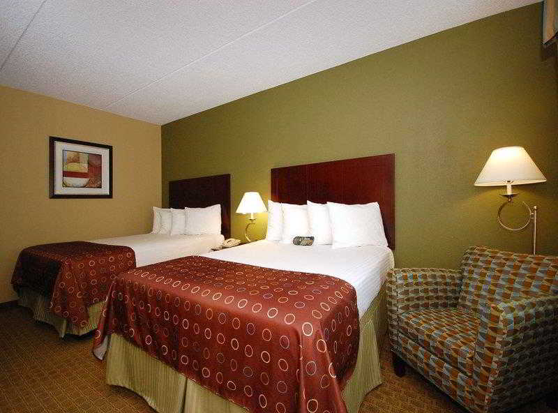 Best Western Airport Inn & Suites Cleveland