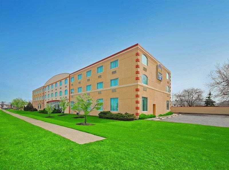 Best Western Airport Inn & Suites Cleveland