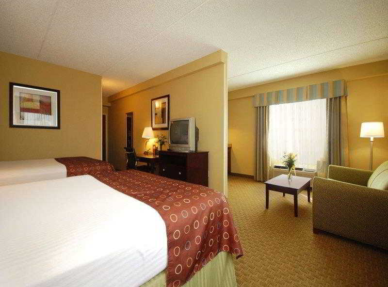 Best Western Airport Inn & Suites Cleveland
