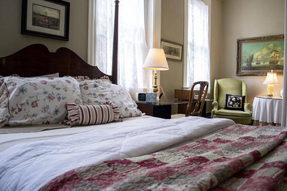 Clifford House Private Home Bed & Breakfast