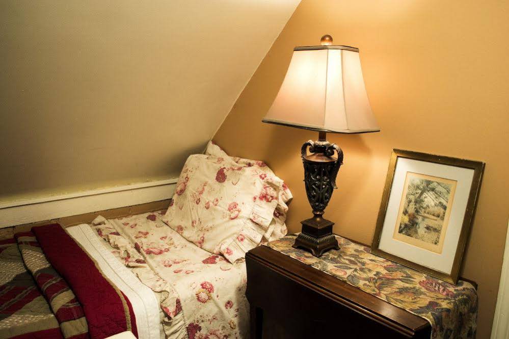 Clifford House Private Home Bed & Breakfast