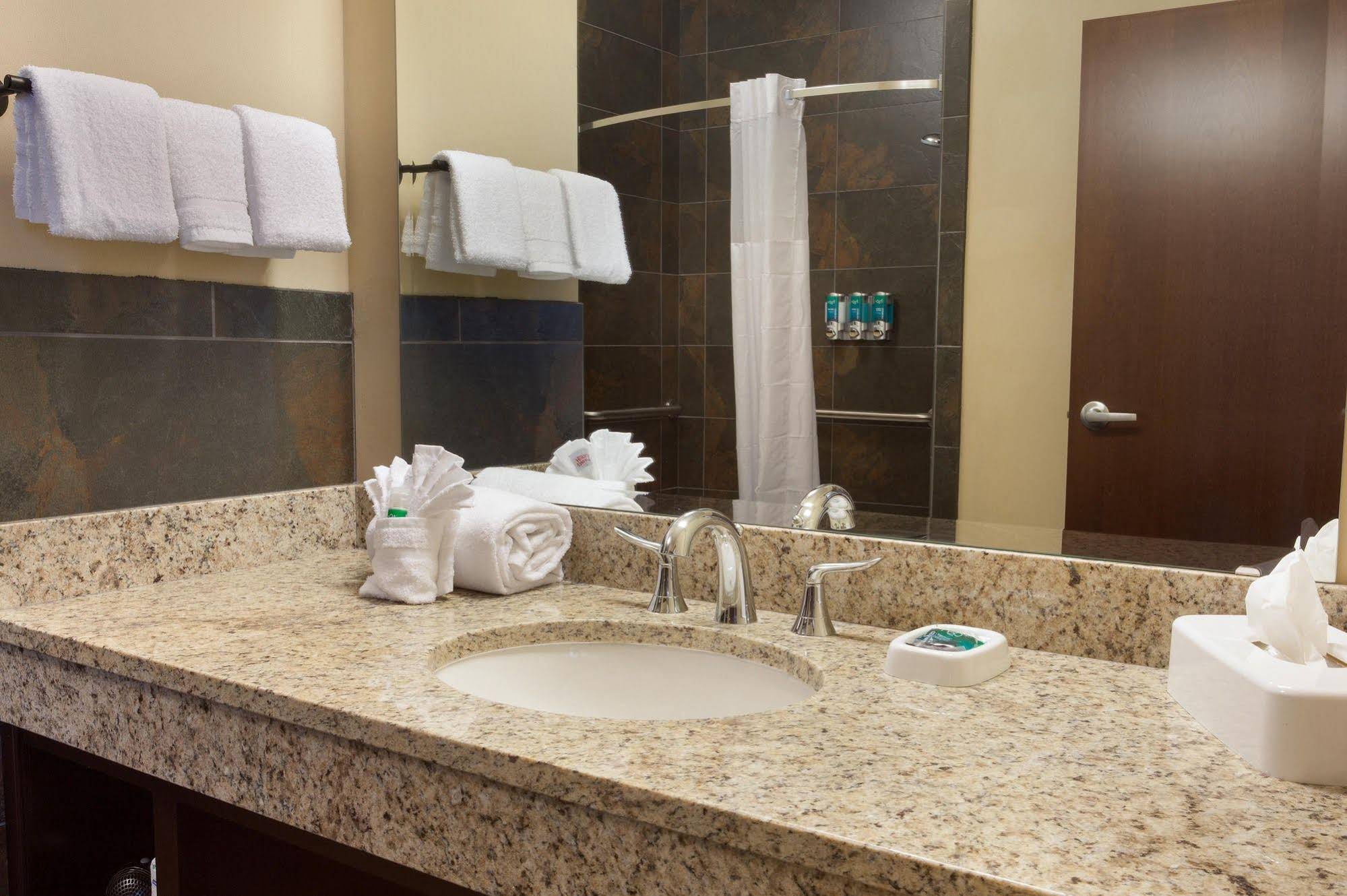 Drury Plaza Hotel Cleveland Downtown