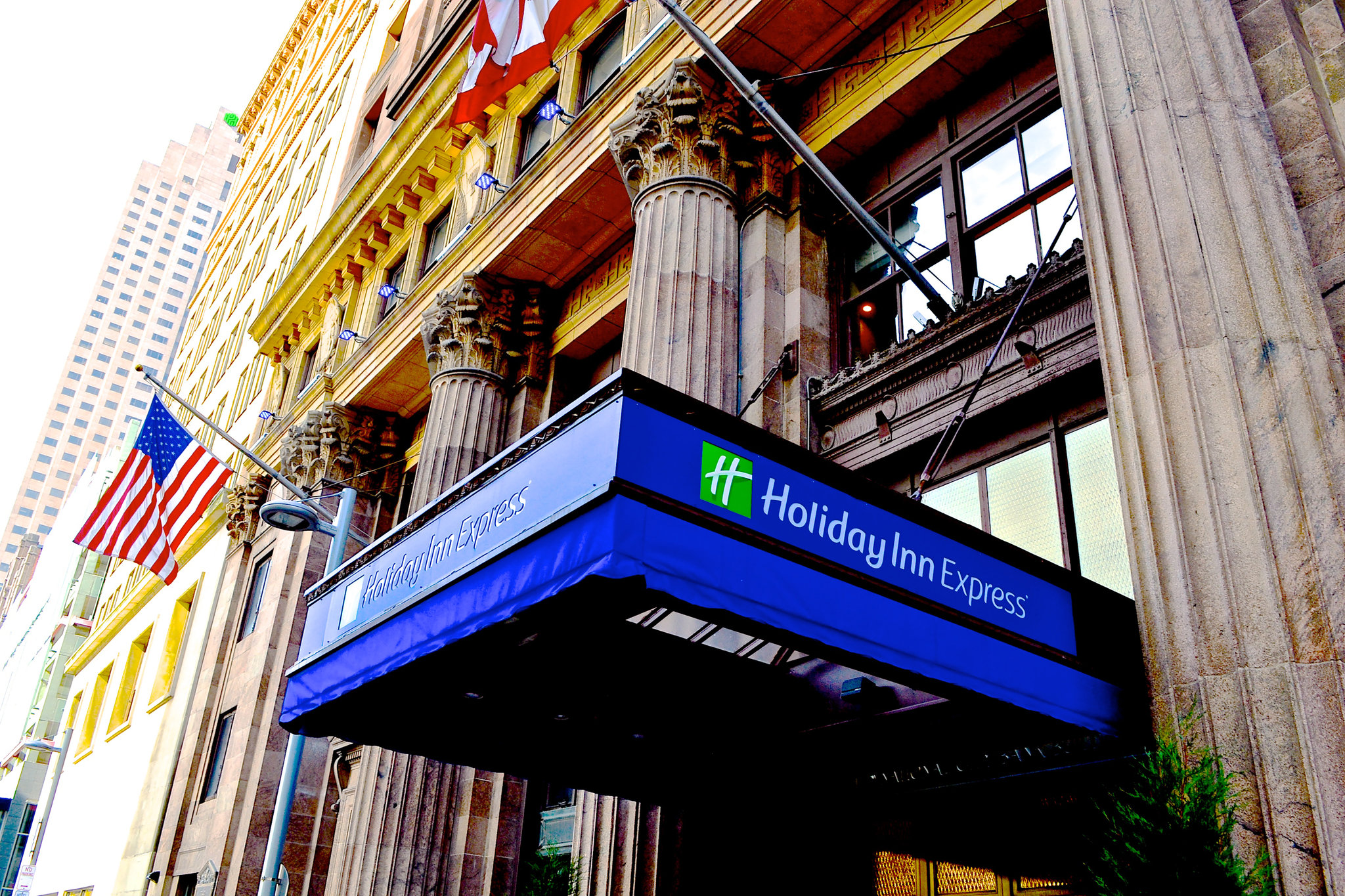 Holiday Inn Express & Suites Cleveland - Downtown