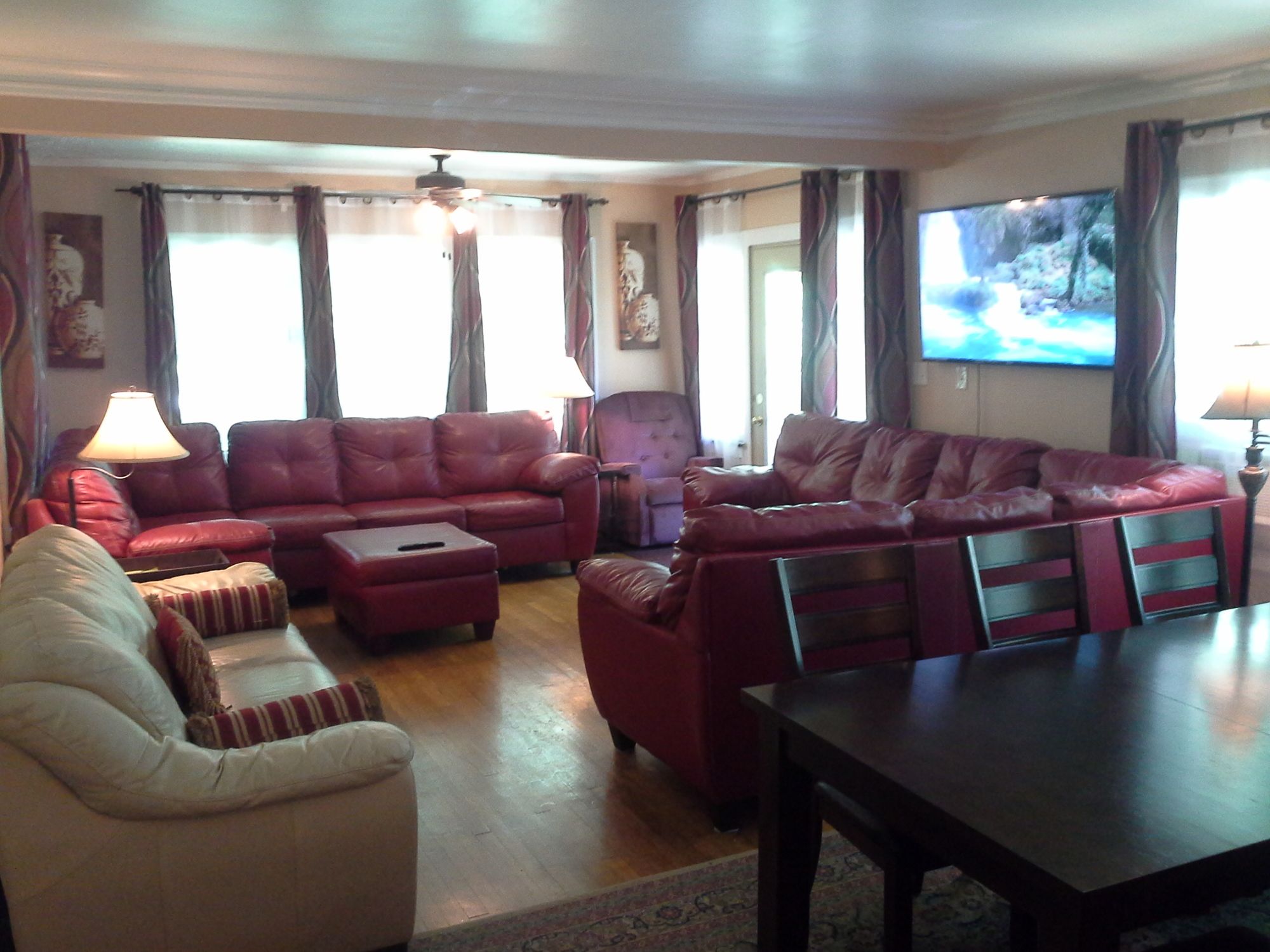 JARVIS Edgewater Park & Beach Villa-Hotel