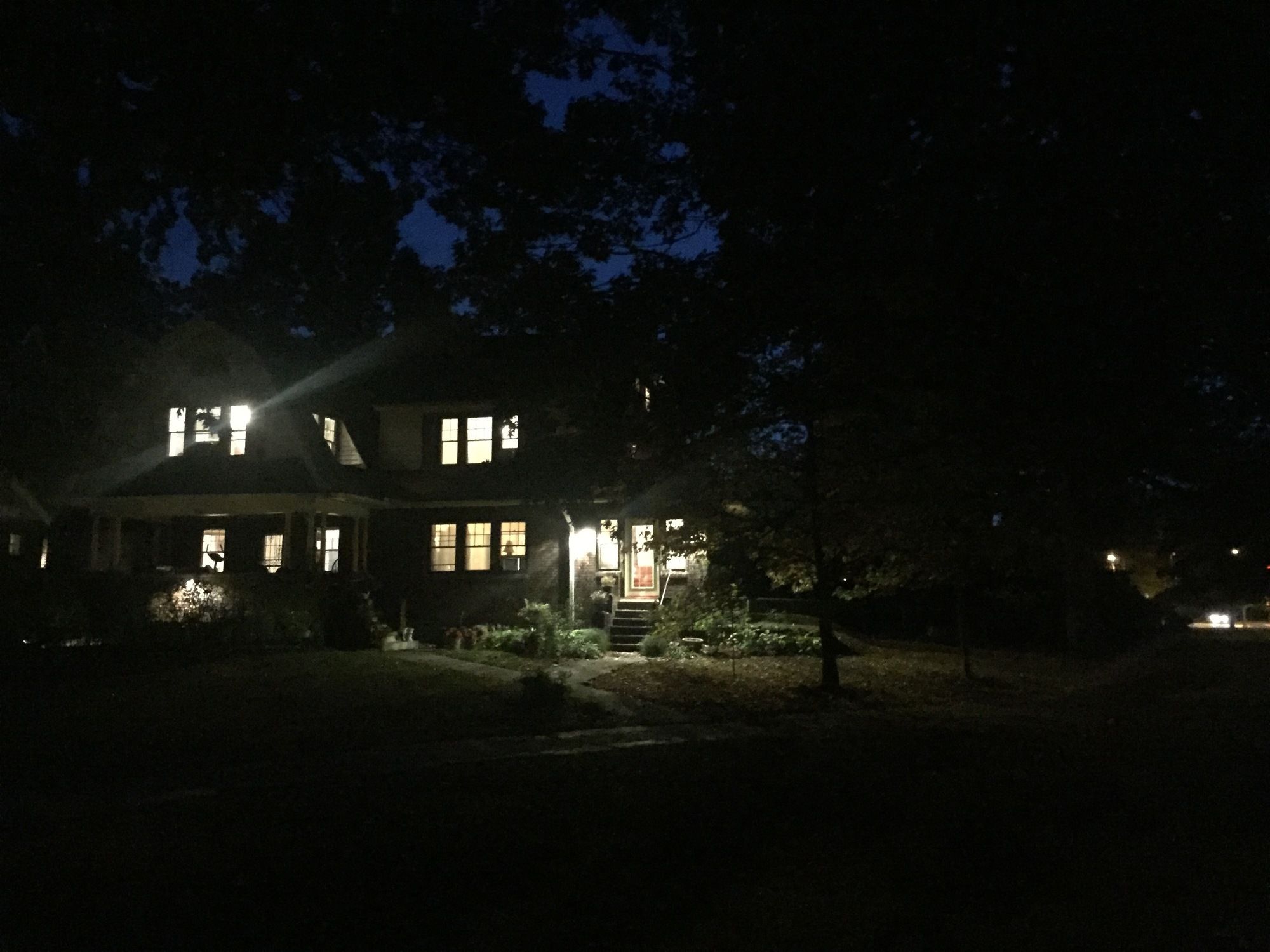 JARVIS Edgewater Park & Beach Villa-Hotel