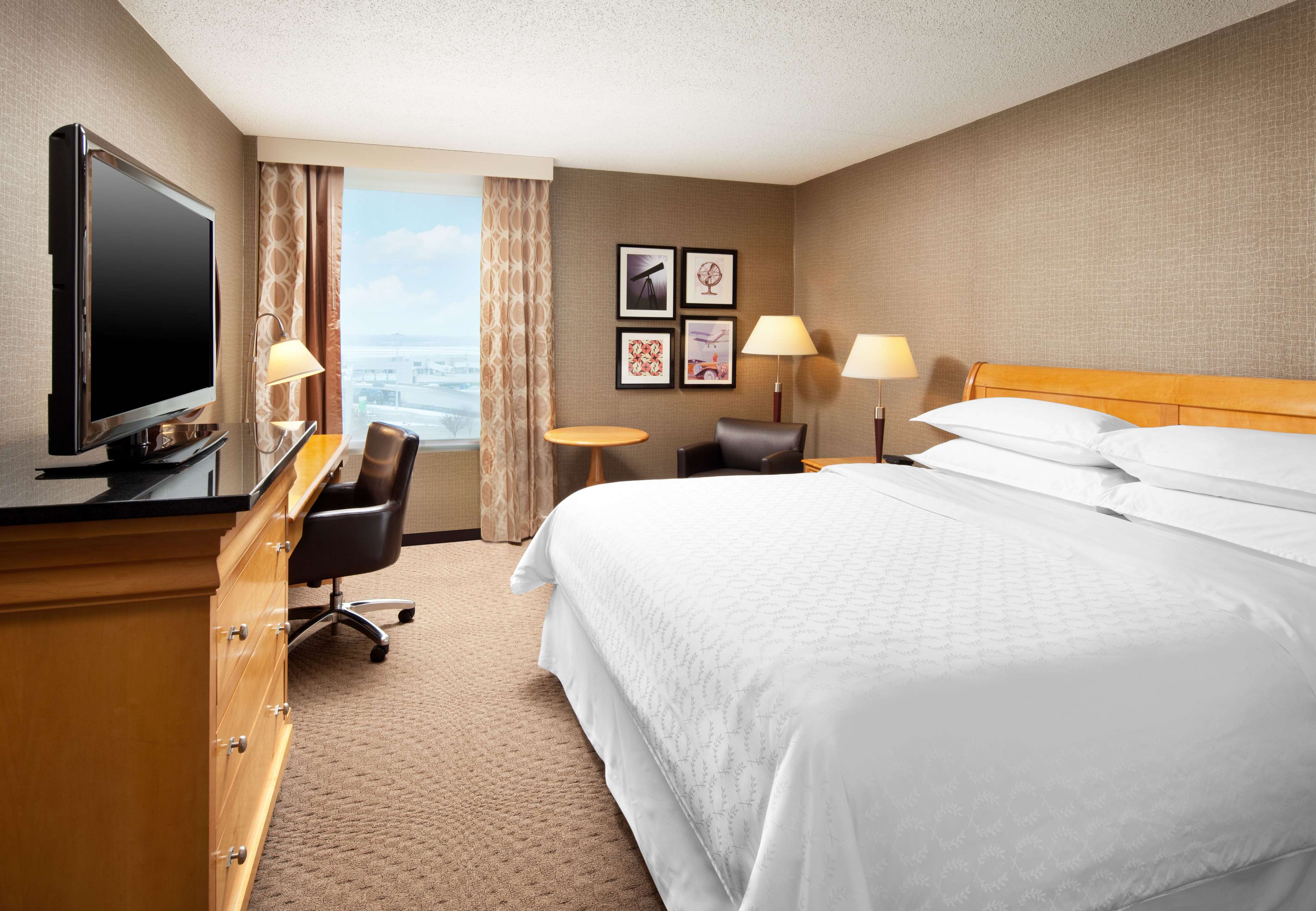 Sheraton Cleveland Airport Hotel