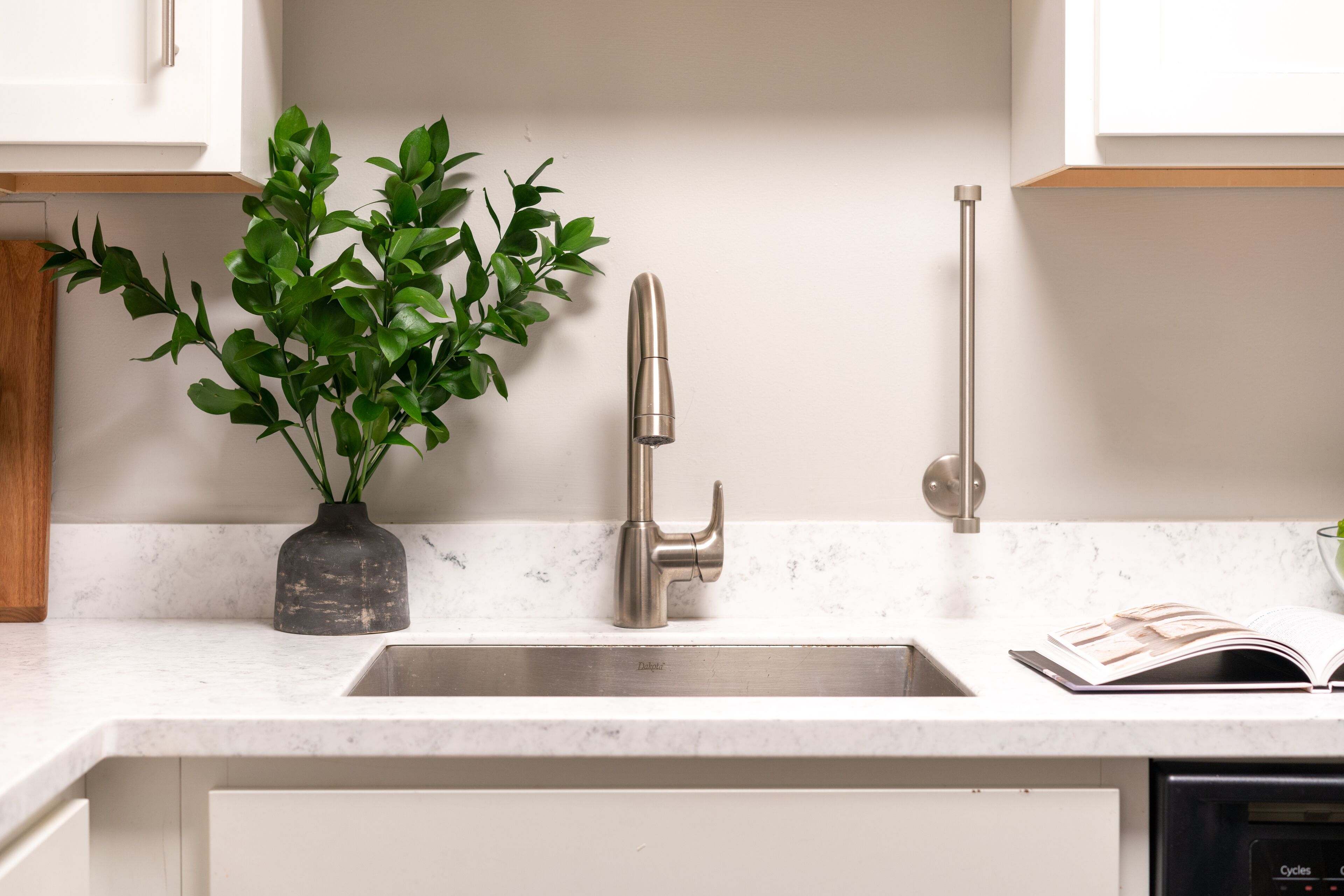 The Luckman Apartments by Barsala